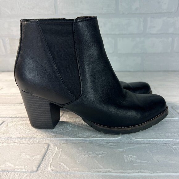 Clarks Ankle Boots Women 7.5 Black Leather Zip Side Booties Stacked Heel Stretch - Picture 2 of 13